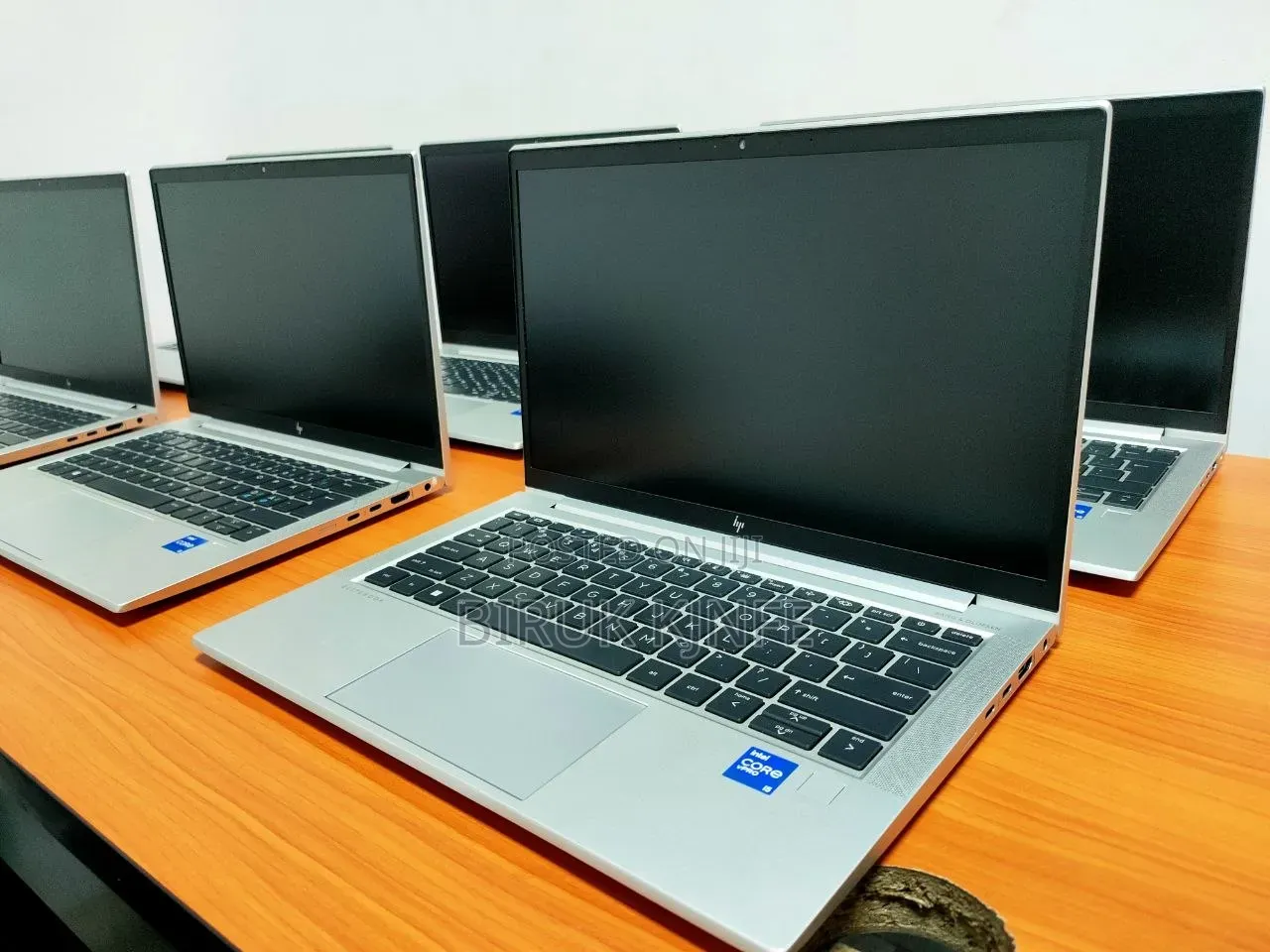 New Laptop HP EliteBook 830 G8 16GB Intel Core i5 SSD 512GB
