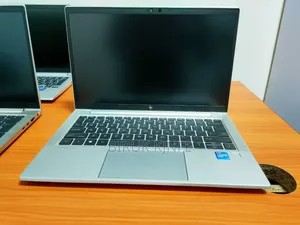 New Laptop HP EliteBook 830 G8 16GB Intel Core i5 SSD 512GB