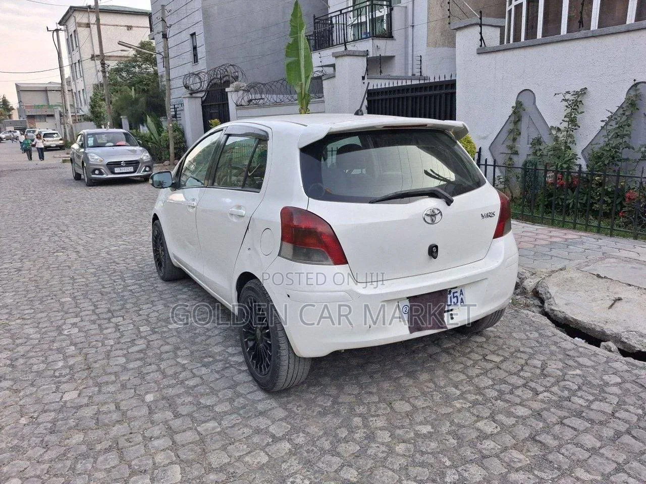 Toyota Yaris 2010 White