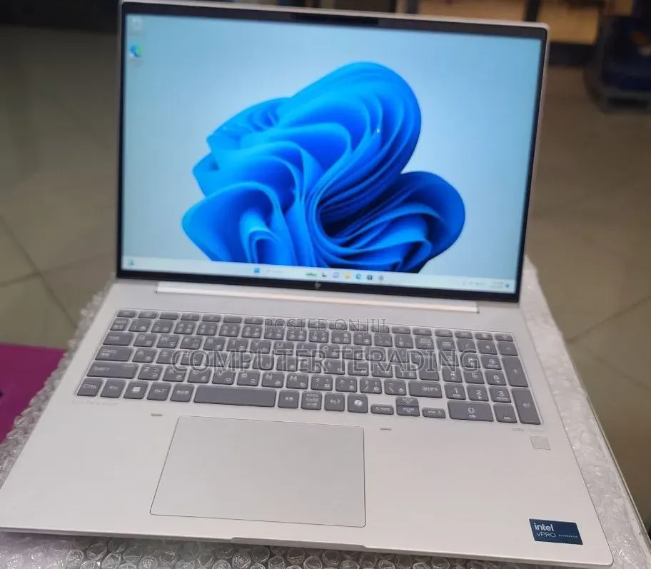 New Laptop HP EliteBook 640 G11 16GB Intel Core Ultra 7 SSD 512GB