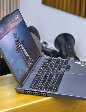 New Laptop Lenovo Legion 5 16GB AMD Ryzen 7 SSD 512GB