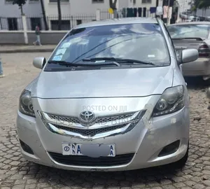 Toyota Yaris 1.3 VVT-i 2007 Silver