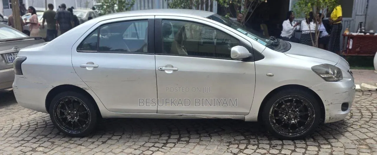 Toyota Yaris 1.3 VVT-i 2007 Silver