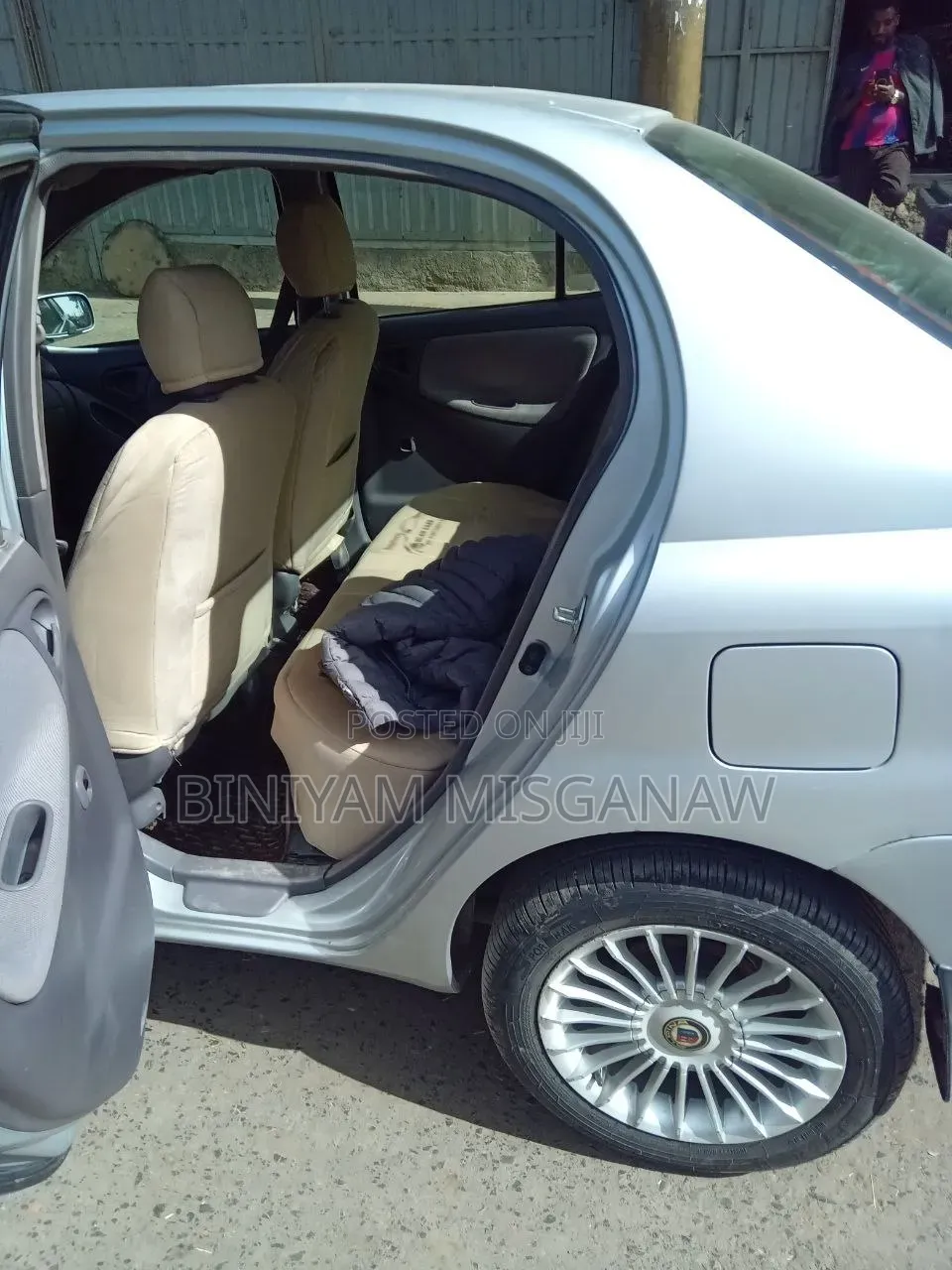 Toyota Platz 2002 Silver