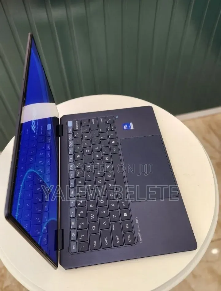 New Laptop HP OmniBook Ultra Flip 14" 32GB Intel Core Ultra 7 SSD 1T