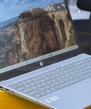 New Laptop HP Stream Notebook 16GB Intel Core i7 SSD 1T