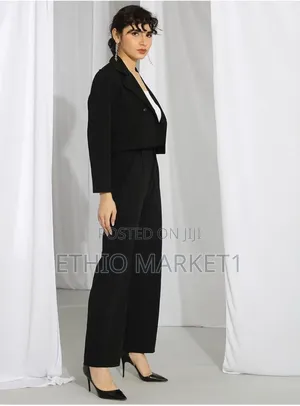 Elegant Black Two-Piece Women’S Suit Set