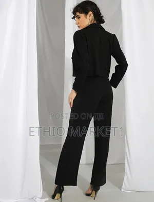Elegant Black Two-Piece Women’S Suit Set