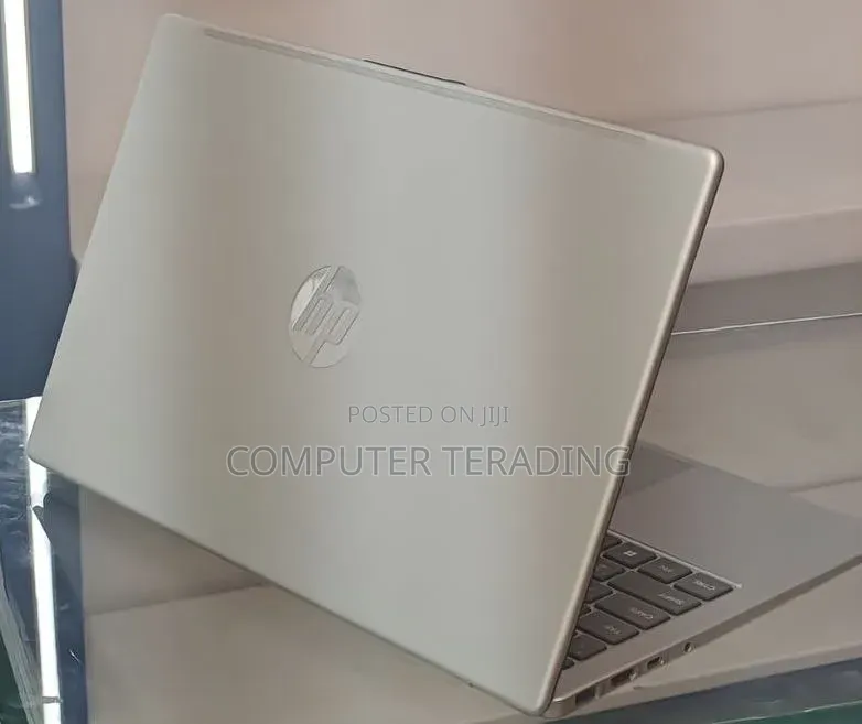 New Laptop HP Stream Notebook 16GB Intel Core i7 SSD 1T