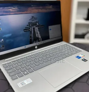New Laptop HP 16GB Intel Core i7 SSD 512GB
