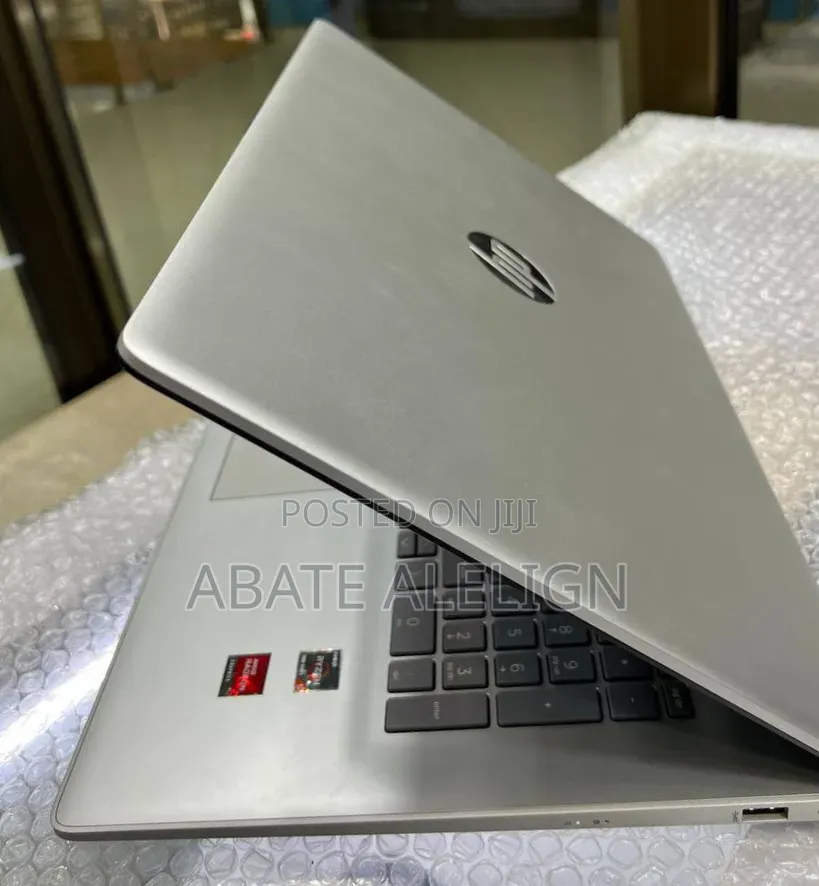 New Laptop HP Stream Notebook 8GB AMD Ryzen 5 SSD 512GB