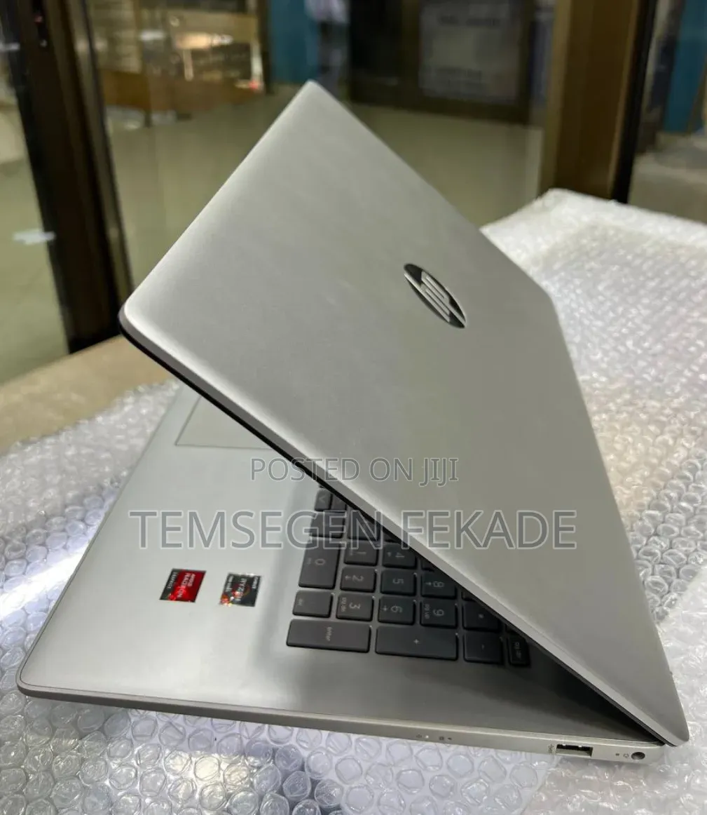 New Laptop HP Stream Notebook 8GB AMD Ryzen 5 SSD 512GB