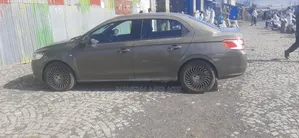Peugeot 301 2015 Gray