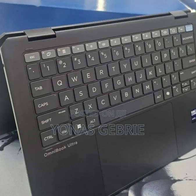 New Laptop HP 16GB Intel Core Ultra 7 SSD 512GB