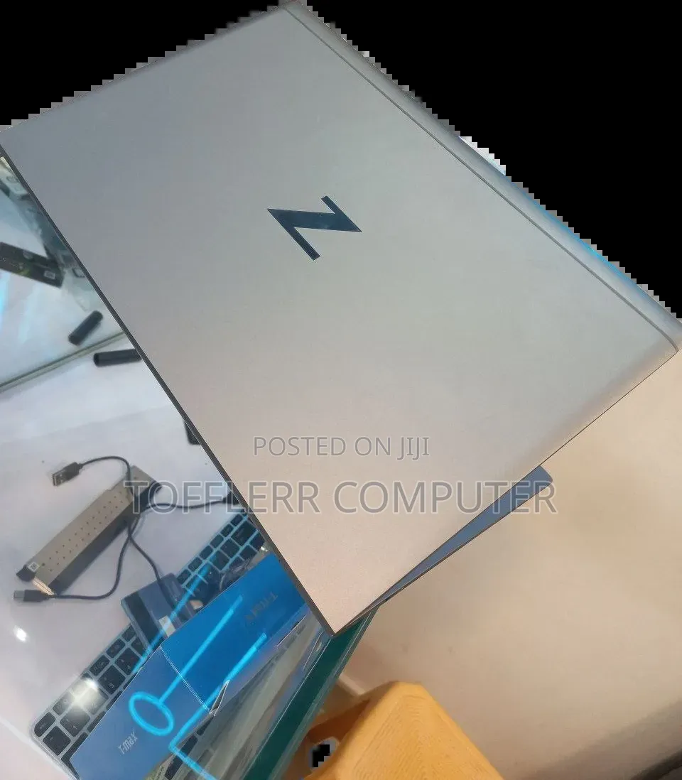 New Laptop HP ZBook 14 32GB Intel Core i9 SSD 512GB