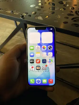 New Apple iPhone 13 128 GB White