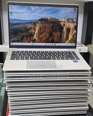 New Laptop HP EliteBook 840 G8 16GB Intel Core i7 SSD 512GB