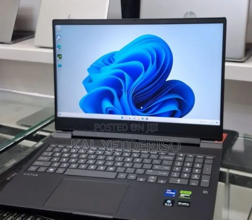 New Laptop HP 240 G5 16GB Intel Core i7 SSD 1T