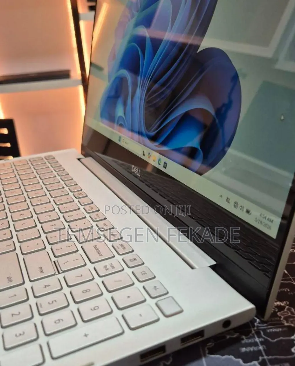 New Laptop Dell Inspiron 15 8GB Intel Core i5 SSD 256GB
