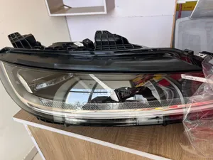 Byd Yuan Up Head Light ( የፊት ማብራት )