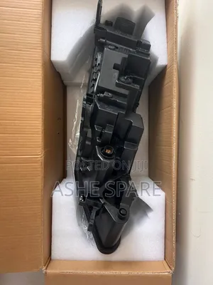 Byd Yuan Up Head Light ( የፊት ማብራት )
