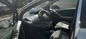 Toyota Yaris 1.0 2006 Silver