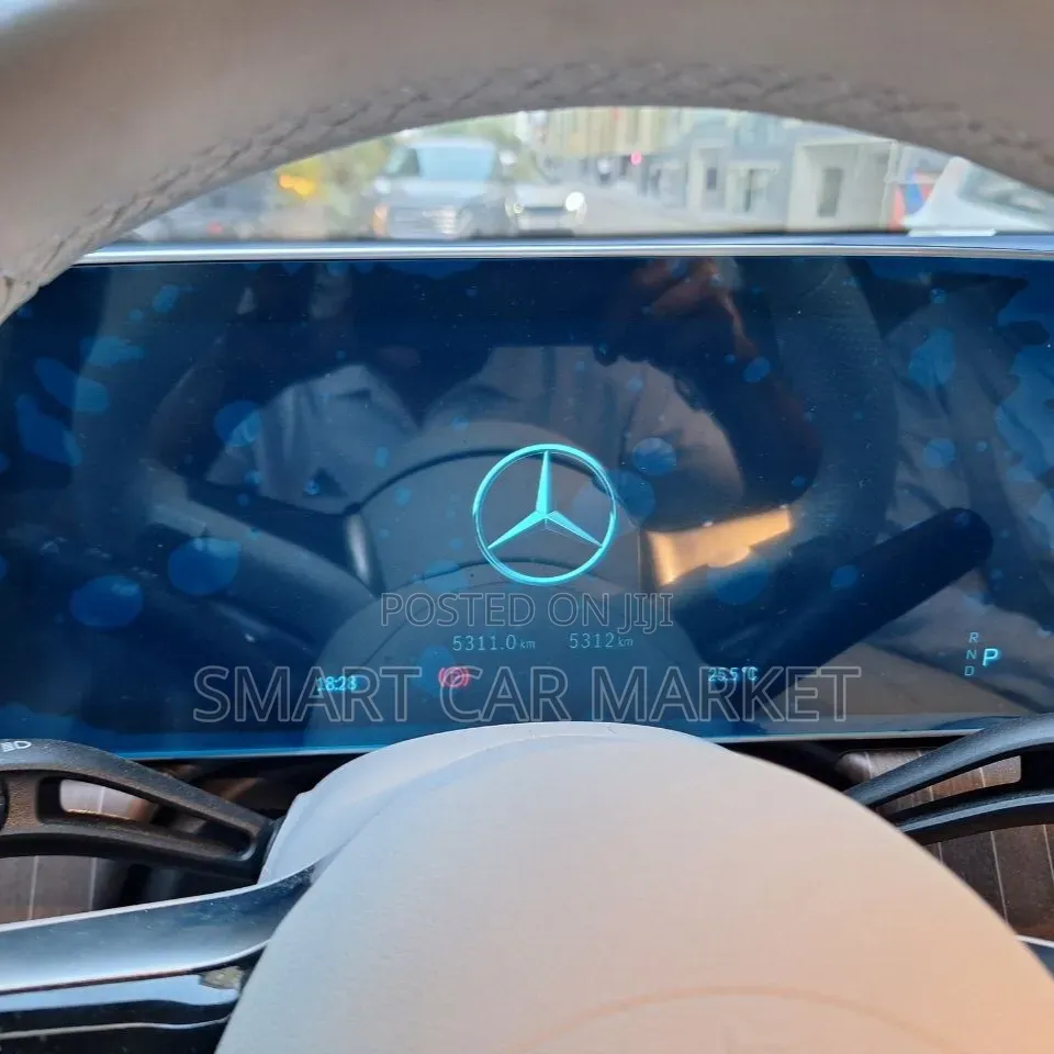 Mercedes-Benz EQE 2024 Blue