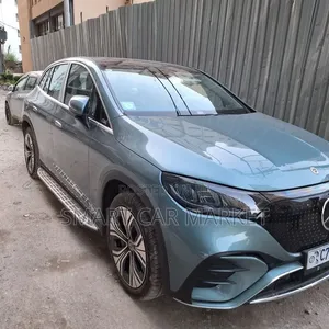 Mercedes-Benz EQE 2024 Blue