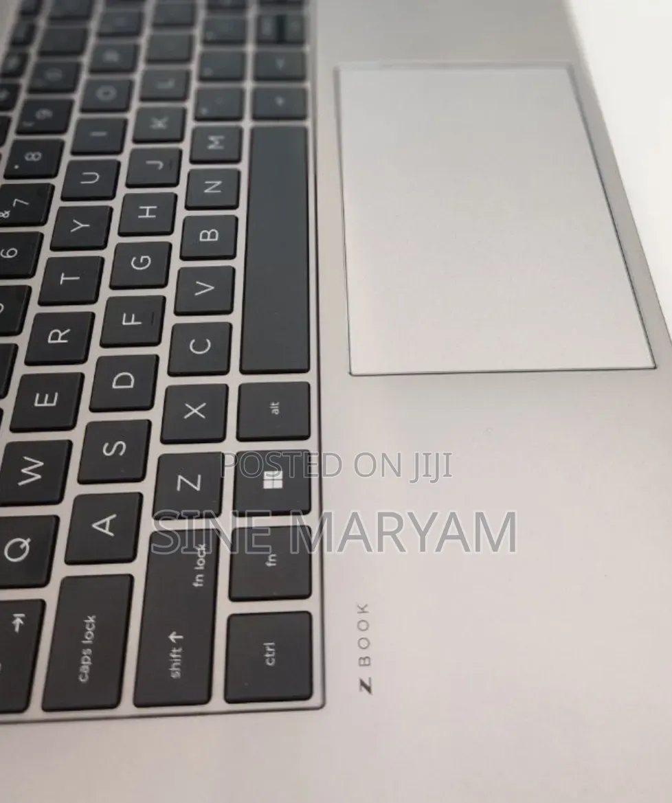 New Laptop HP ZBook Firefly 14 G10 16GB Intel Core i7 SSD 512GB