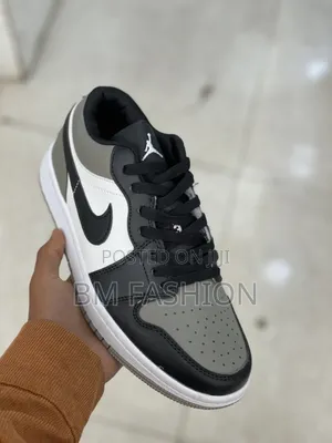 Air Jordan 1 Low: Shadow Block