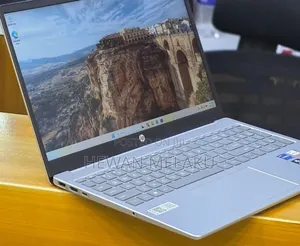 New Laptop HP Stream Notebook 16GB Intel Core i7 SSD 1T