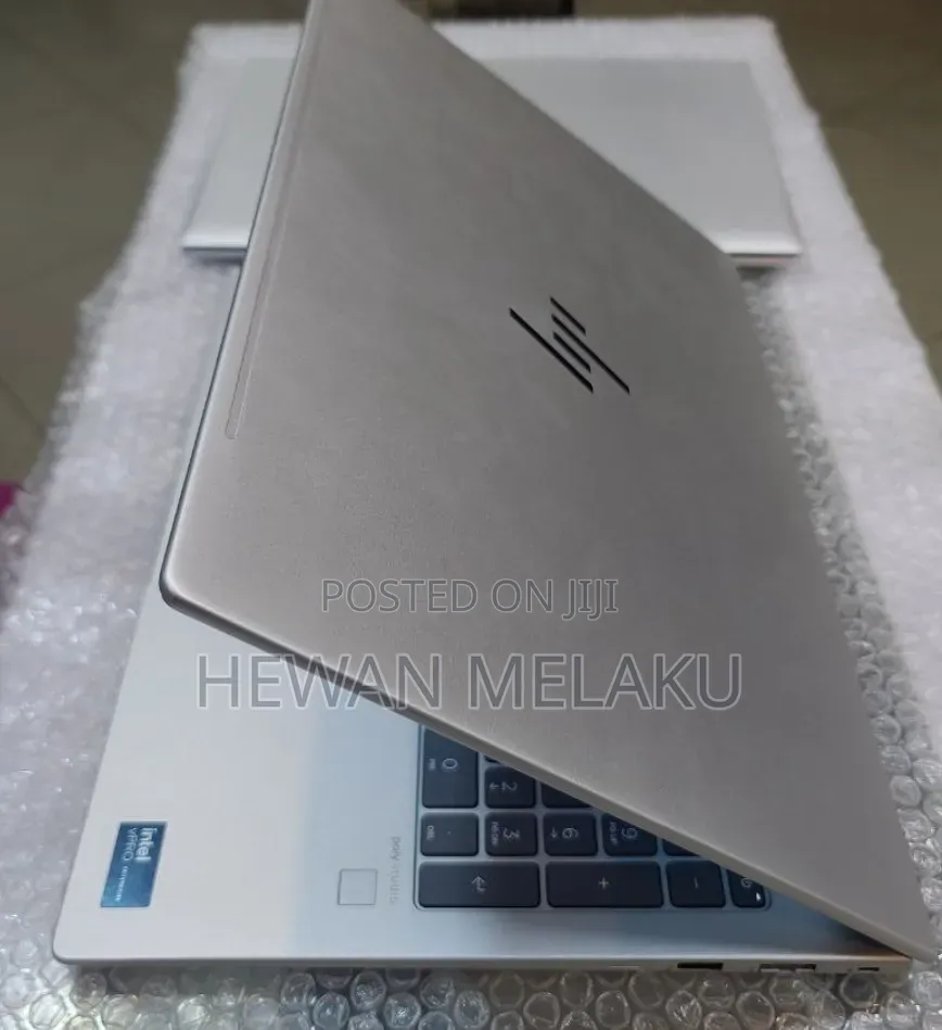 New Laptop HP 16GB Intel Core Ultra 7 SSD 512GB