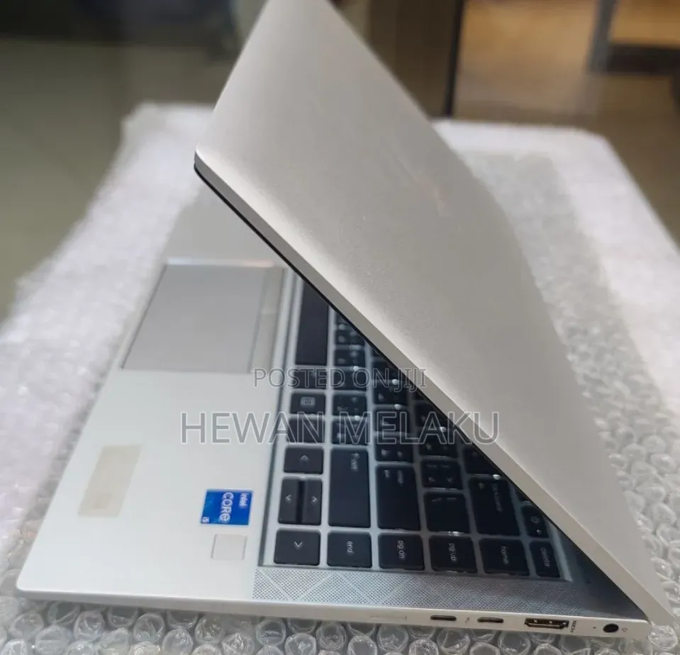 New Laptop HP EliteBook 840 G8 16GB Intel Core i5 SSD 512GB