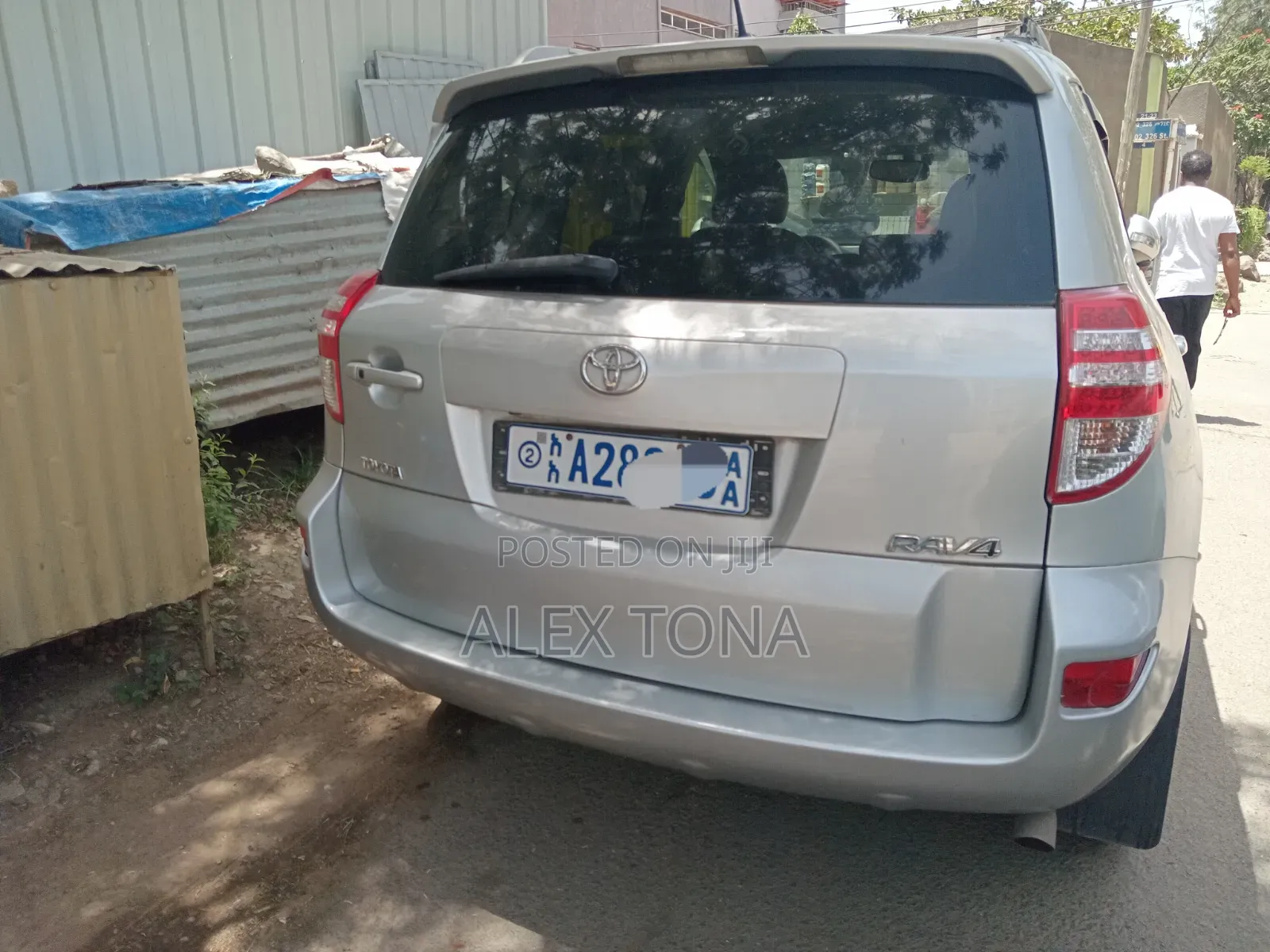 Toyota RAV4 2011 Silver