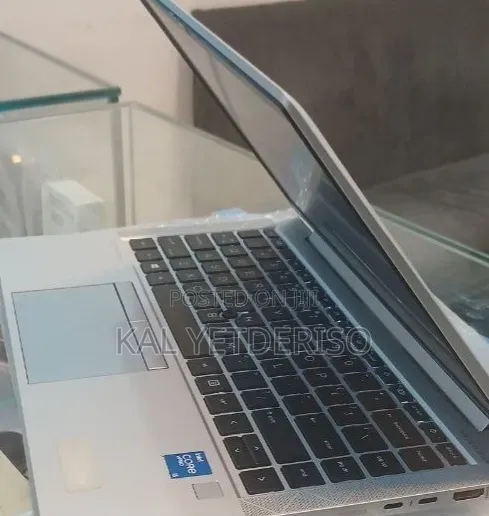 New Laptop HP EliteBook 840 16GB Intel Core i5 SSD 512GB