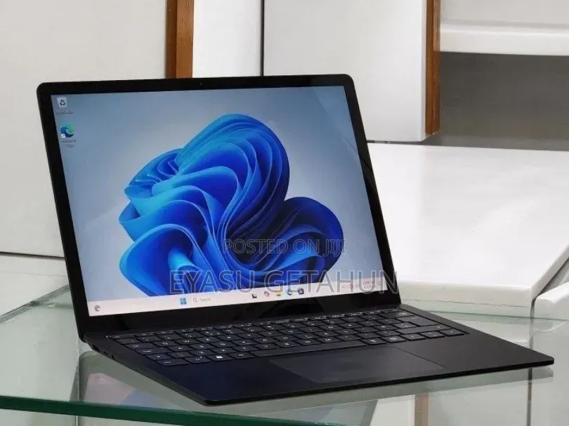 New Laptop Microsoft Surface Laptop 4 16GB Intel Core i7 SSD 512GB