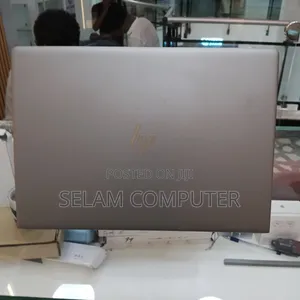 New Laptop HP ZBook Studio 8GB Intel Core i7 SSD 512GB