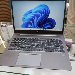 New Laptop HP ZBook Studio 8GB Intel Core i7 SSD 512GB