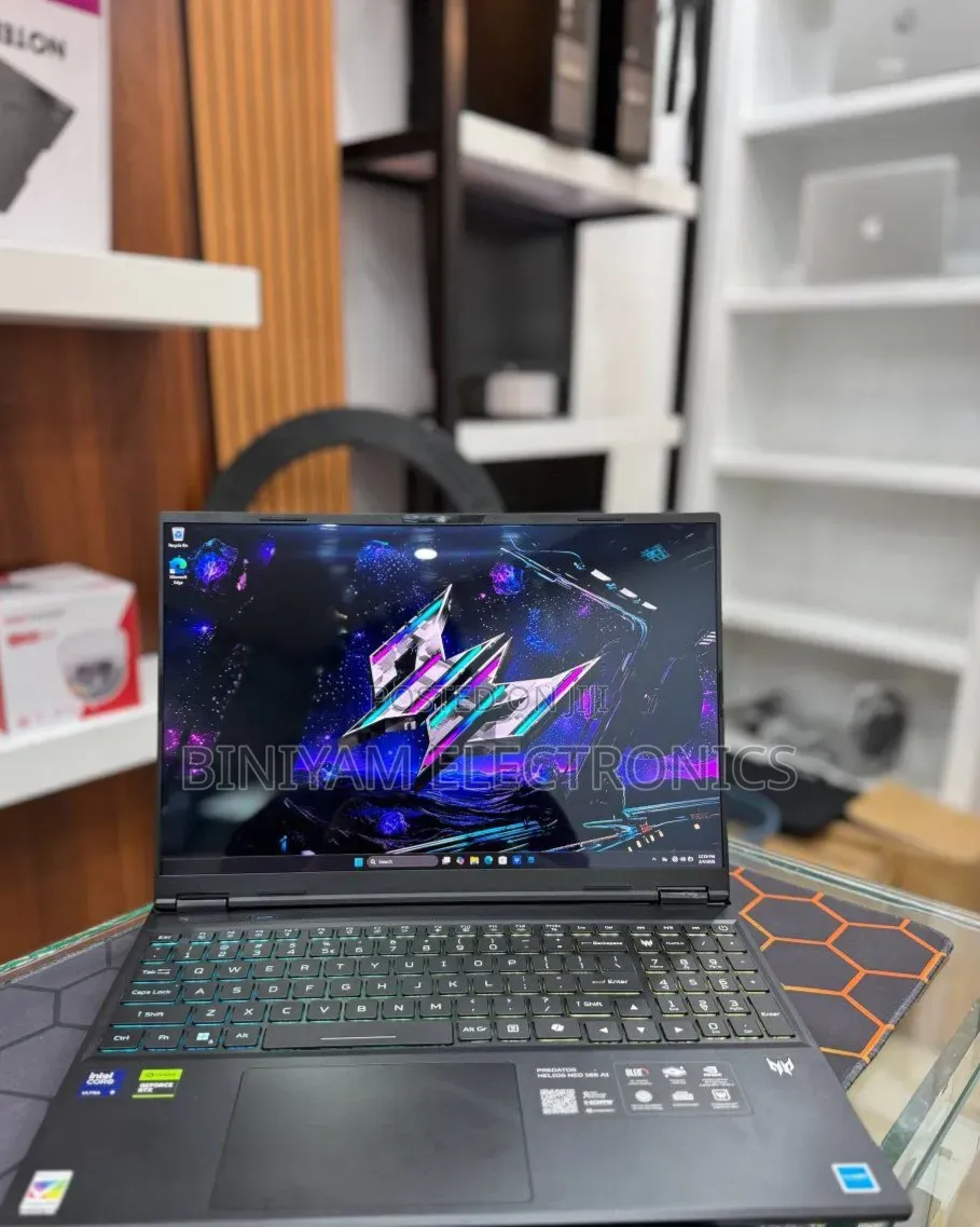 New Laptop Acer Predator Helios Neo 16 32GB Intel Core i9 SSD 1T