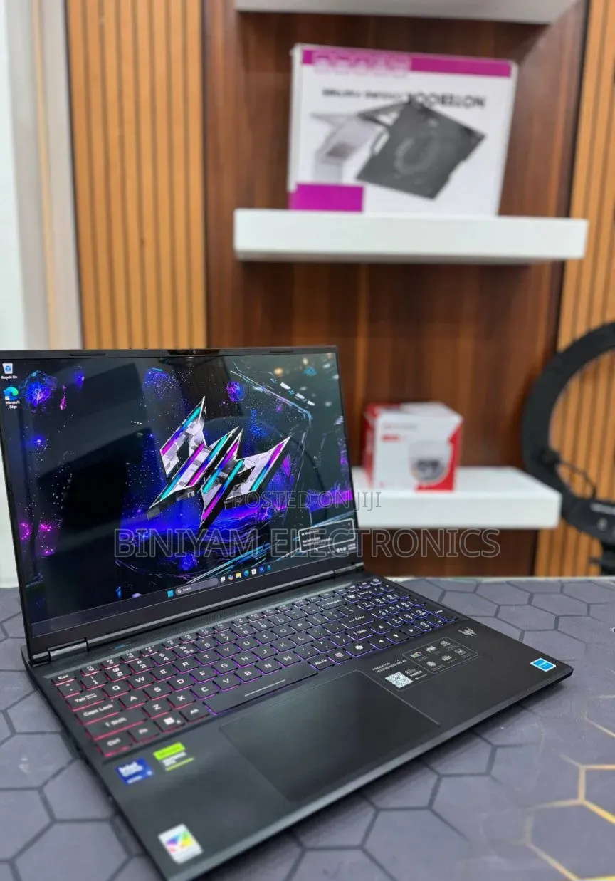 New Laptop Acer Predator Helios Neo 16 32GB Intel Core i9 SSD 1T