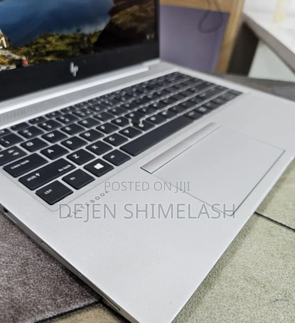 New Laptop HP 16GB AMD Ryzen 5 SSD 512GB