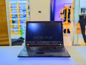 Laptop Lenovo IdeaPad 1 8GB Intel Core i7 HDD 1T