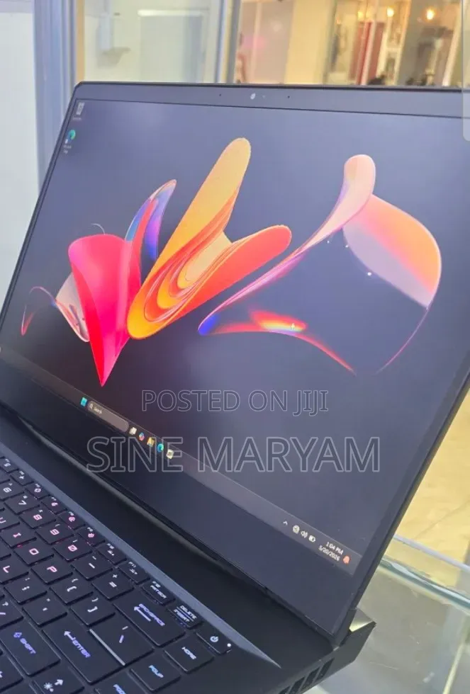 New Laptop MSI GP75 Leopard 16GB Intel Core i7 SSD 512GB