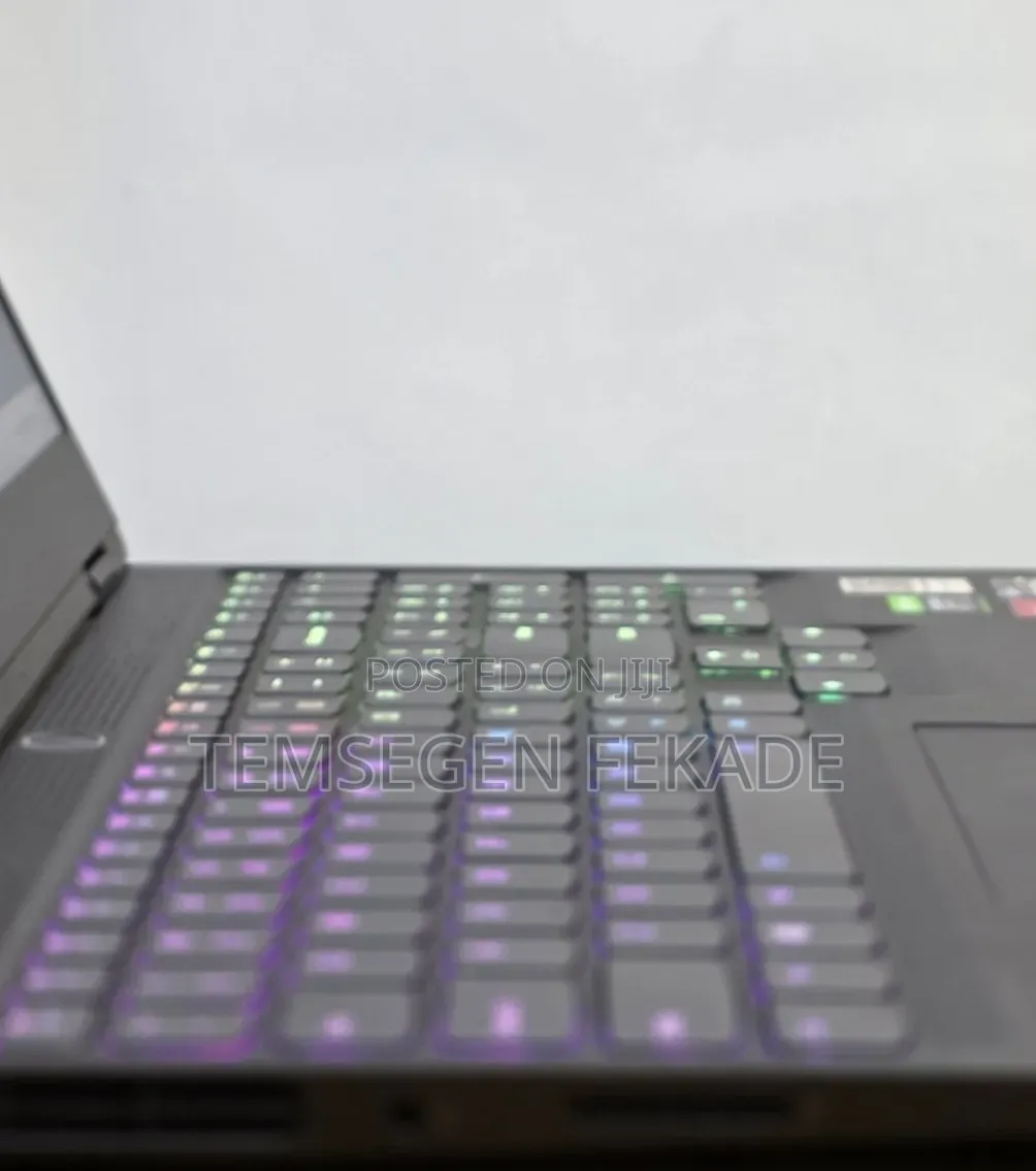 New Laptop Lenovo Legion 7 16GB AMD Ryzen 7 SSD 512GB