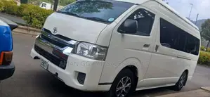 Toyota HiAce 2021 White