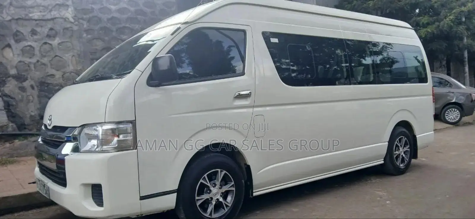 Toyota HiAce 2021 White