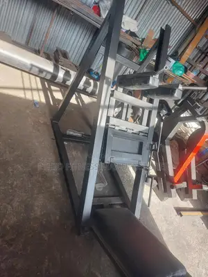 Gym Leg Press Heavy Duty Design