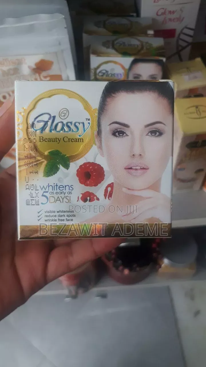 Glossy Beauty Cream