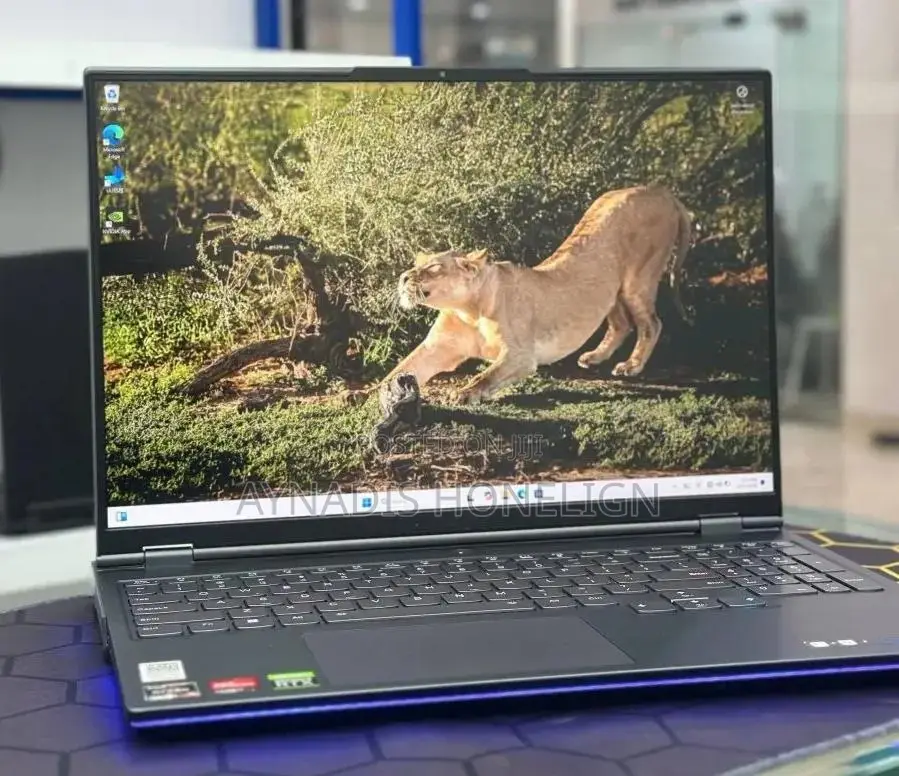 New Laptop Lenovo 16GB AMD Ryzen 9 SSD 1T
