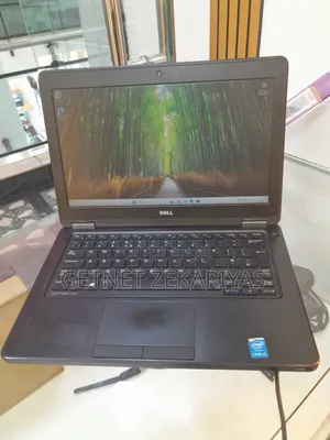New Laptop Dell Latitude 13 3340 8GB Intel Core i3 SSD 256GB